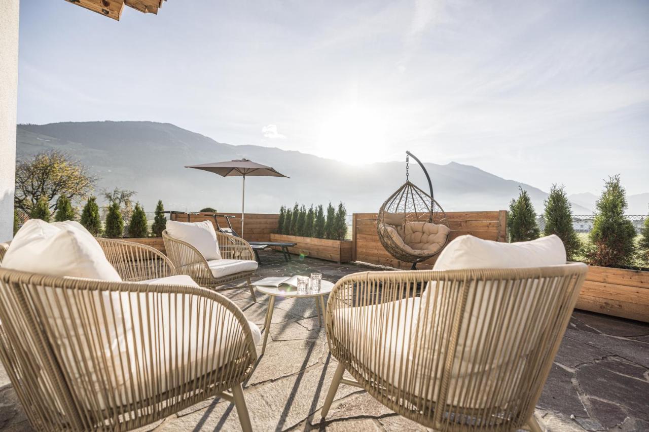 Maxstudio Premium Apartment Zillertal Mit Bergblick Schlitters Dış mekan fotoğraf